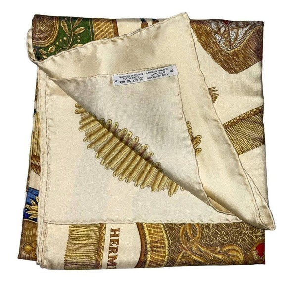 HERMES Carre 90 100% Silk Square Scarf POSTE ET CAVALERIE - Picture 3 of 16